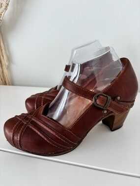 DANSKO Mary Jane heeled clog brown leather adjustable strap EU 40, 9.5-10US